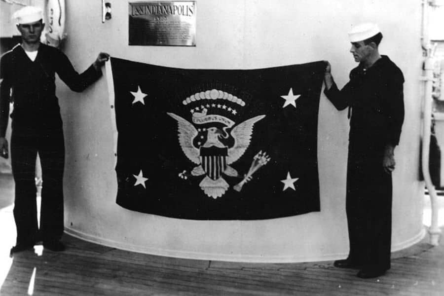 Členové posádky USS Indianapolis