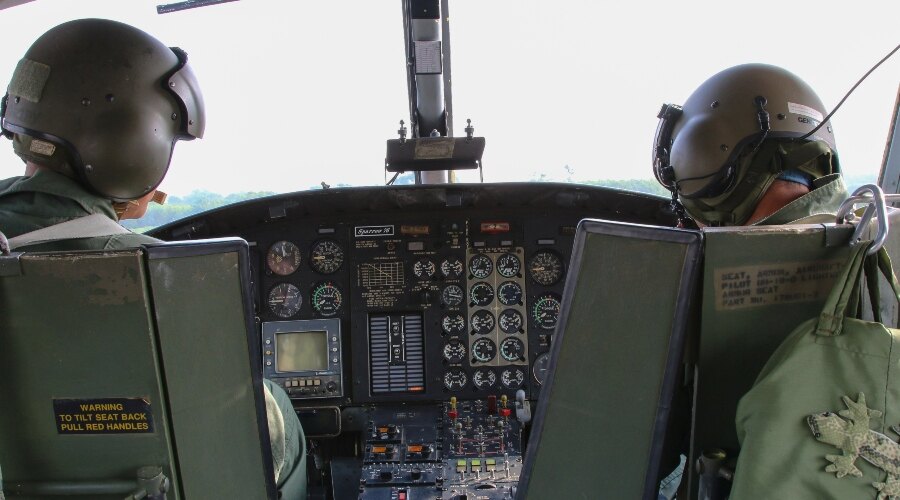 Americký vojenští piloti ve vrtulníků