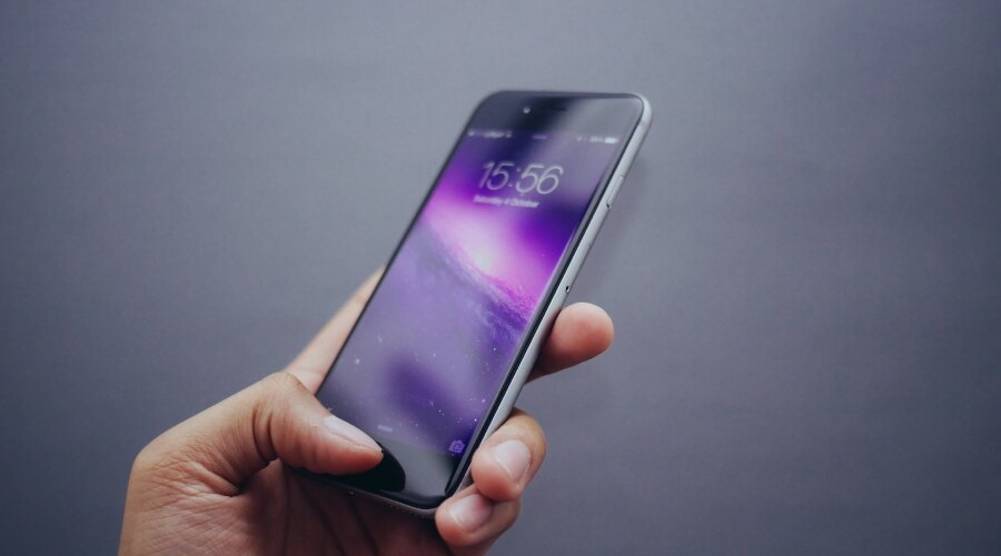 Mobilní telefon