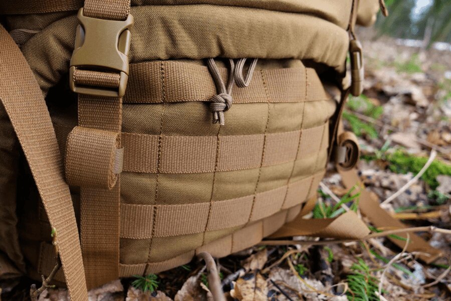 MOLLE vazba na přední části batohu Raid Pack, Tasmanian Tiger. Zdroj: Rigad