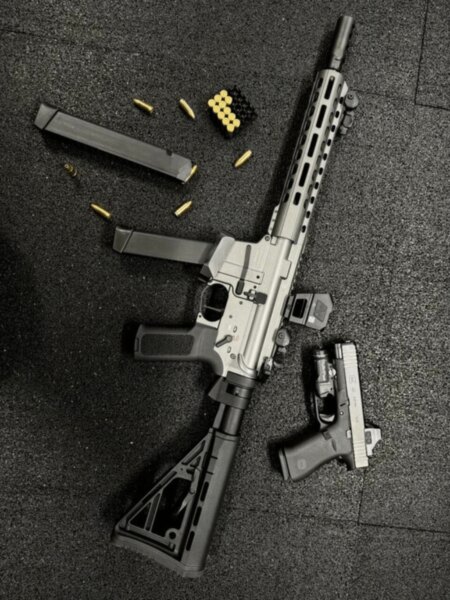 PCC karabina Schmeisser AR15-9 v ráži 9 mm Luger