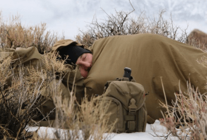 5 tipů, jak nezmrznout při přespávání na sněhu