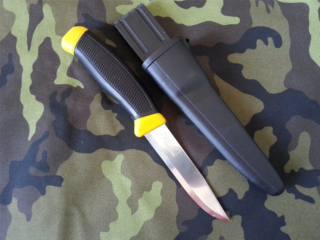 Nůž Mora 860 15-D Stainless
