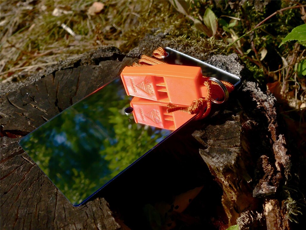 Signální zrcátko a píšťalka SOLKOA®