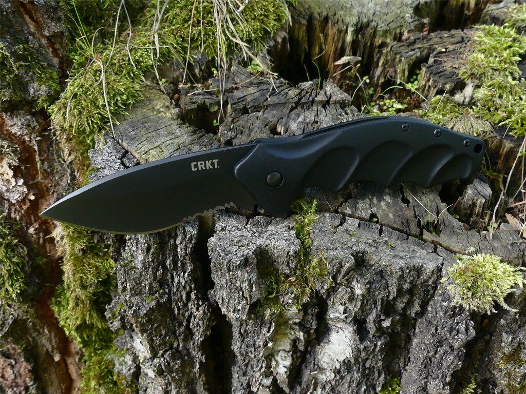 Zavírací nůž Foresight™ CRKT® kombinované ostří - černý