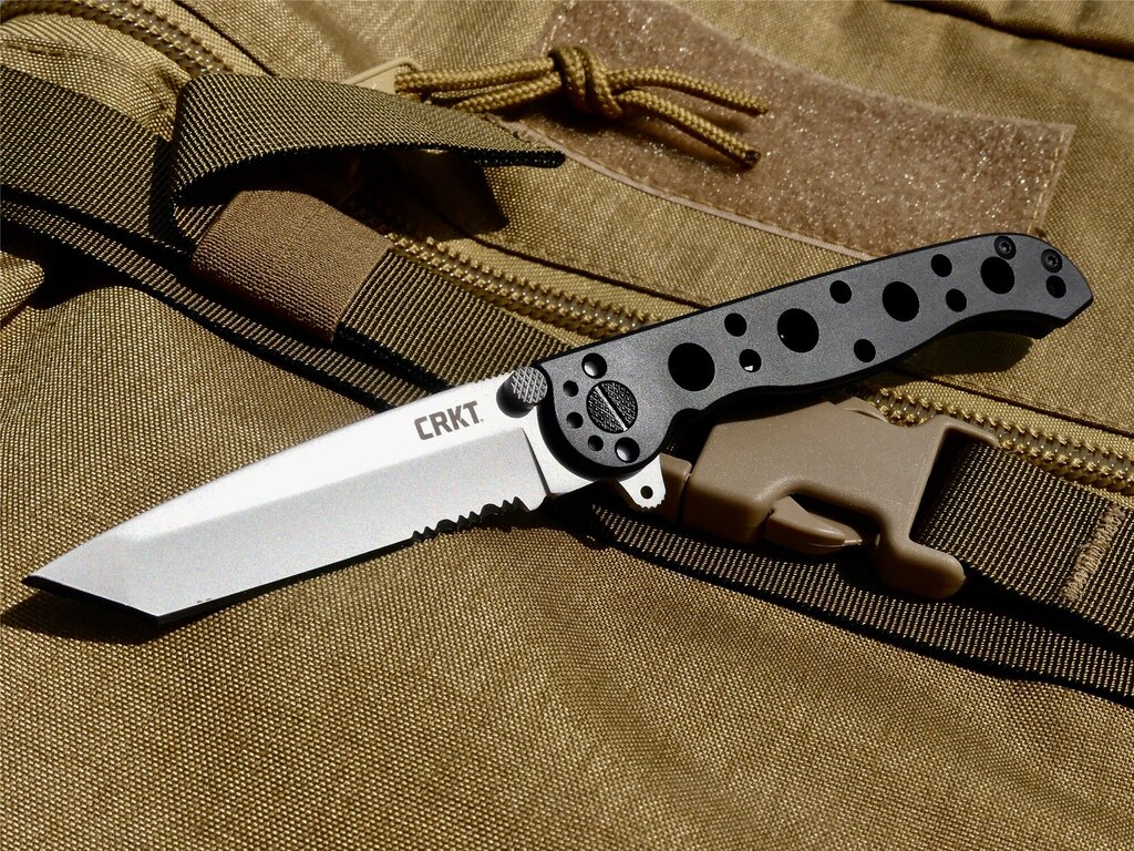 Zavírací nůž M16-10S CRKT® kombinované ostří - černý